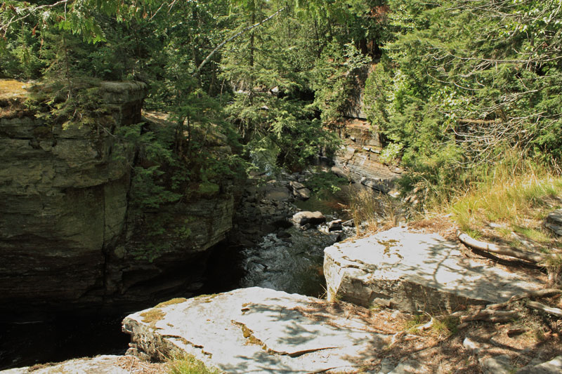 9-canyon-gorge-3